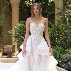 New Strapless A-line Long Wedding Gown w/ Sweetheart Neck & Floral Lace CD WL059